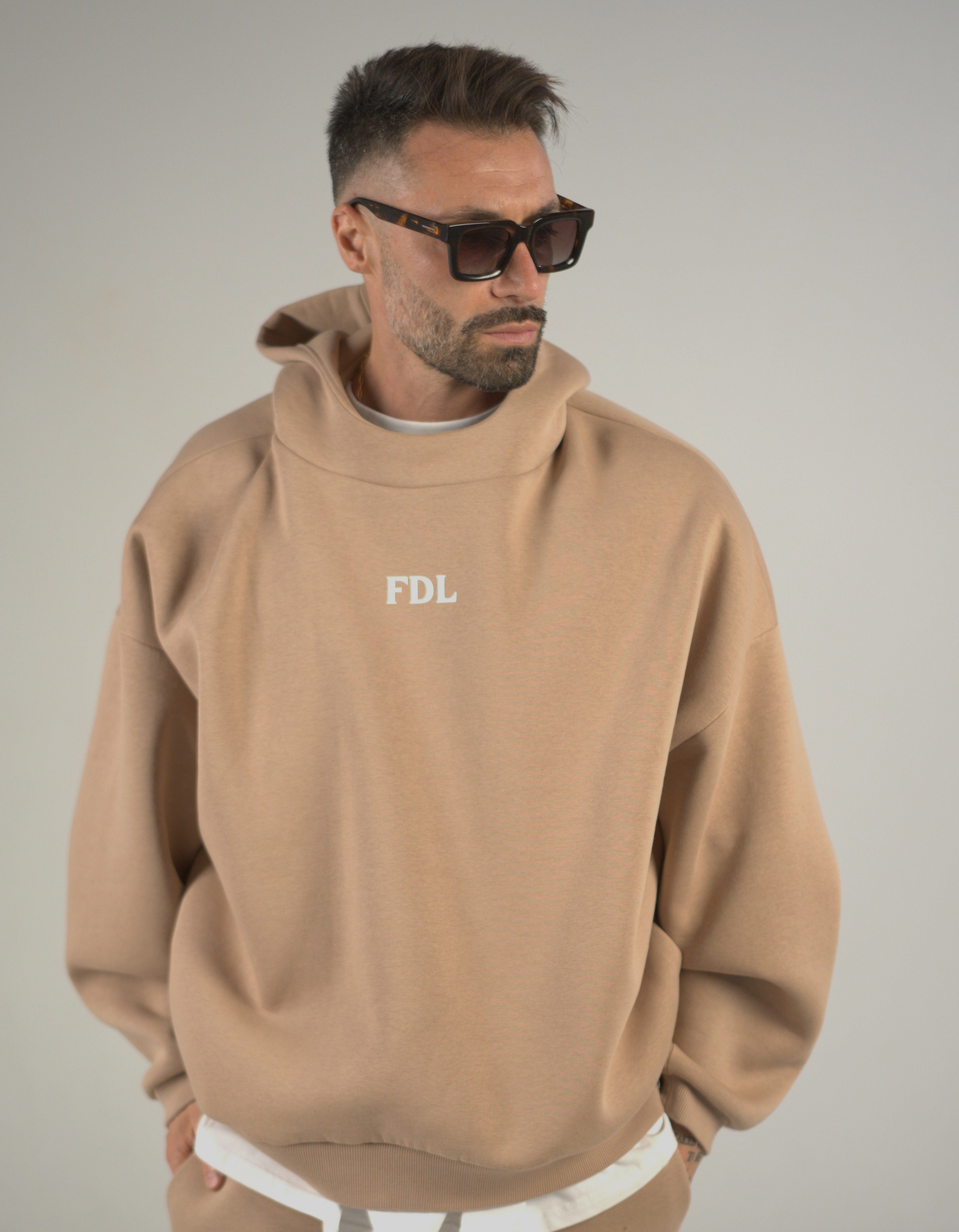 <table style="line-height:1;width:100%;border-collapse:collapse"><tr><td >New Jersey Hoodie</td><td align="right">129,99€</td></tr><tr><td style="white-space: nowrap;">Housten Jogger</td><td align="right">99,99€</td></tr></table>