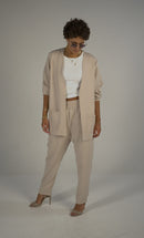 <table style="line-height:1;width:100%;border-collapse:collapse"><tr><td >Milano Blazer</td><td align="right">109.99€</td></tr><tr><td style="white-space: nowrap;">Napoli Pants</td><td align="right">109,99€</td></tr></table>