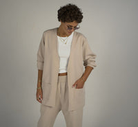 <table style="line-height:1;width:100%;border-collapse:collapse"><tr><td >Milano Blazer</td><td align="right">109.99€</td></tr><tr><td style="white-space: nowrap;">Napoli Pants</td><td align="right">109,99€</td></tr></table>